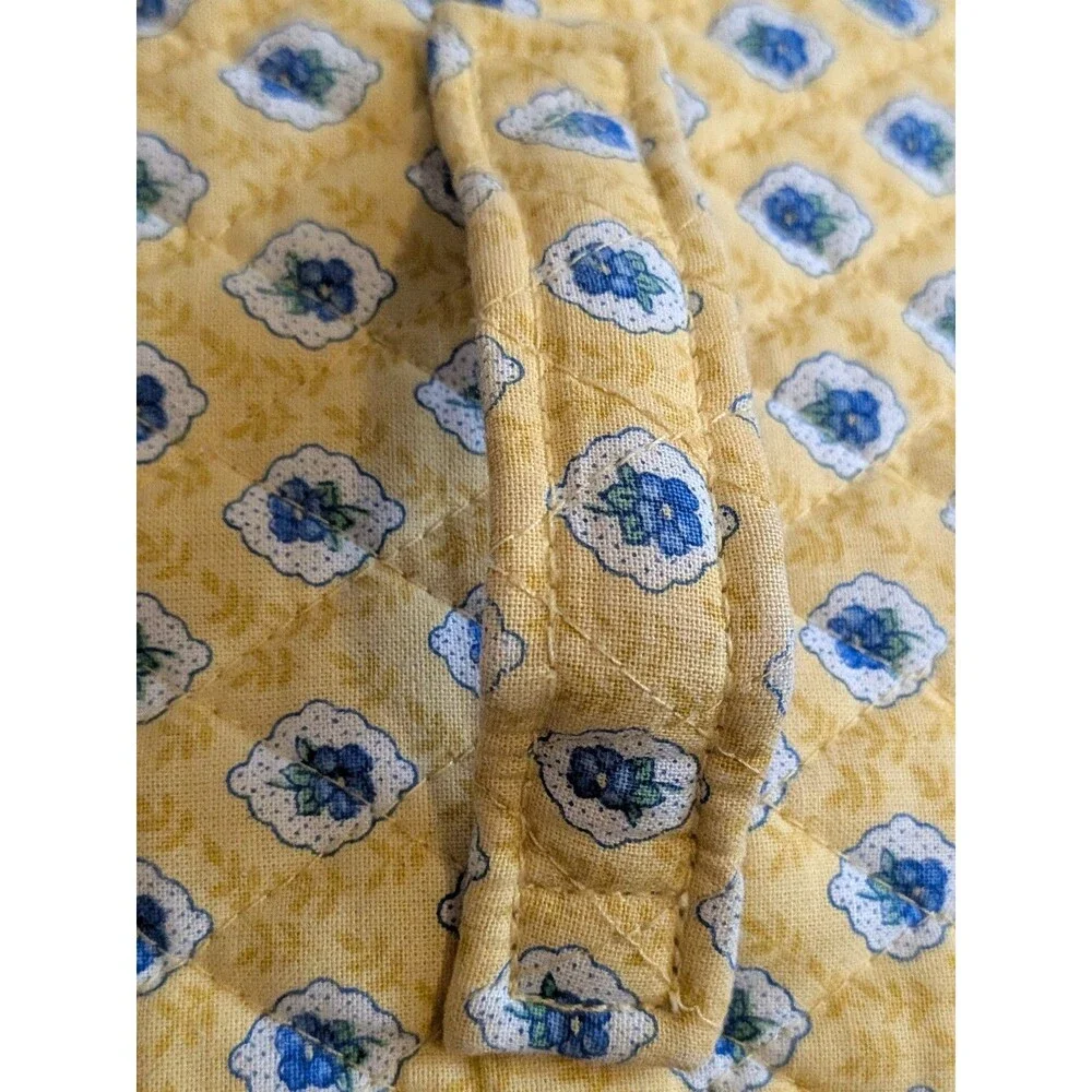 Rare Vintage Vera Bradley ELIZABETH Yellow Round Travel Cosmetic Bag Case Train